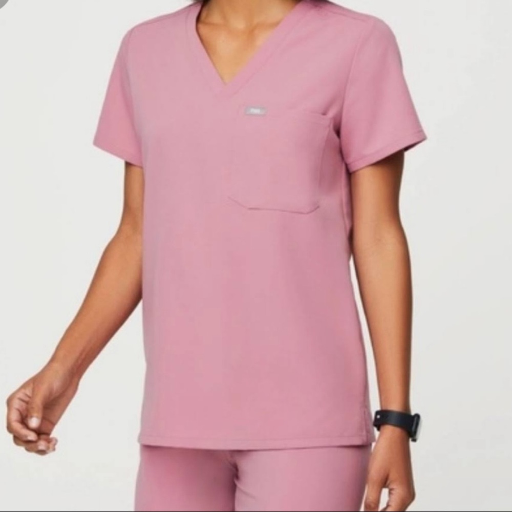 Figs chalk pink scrubs